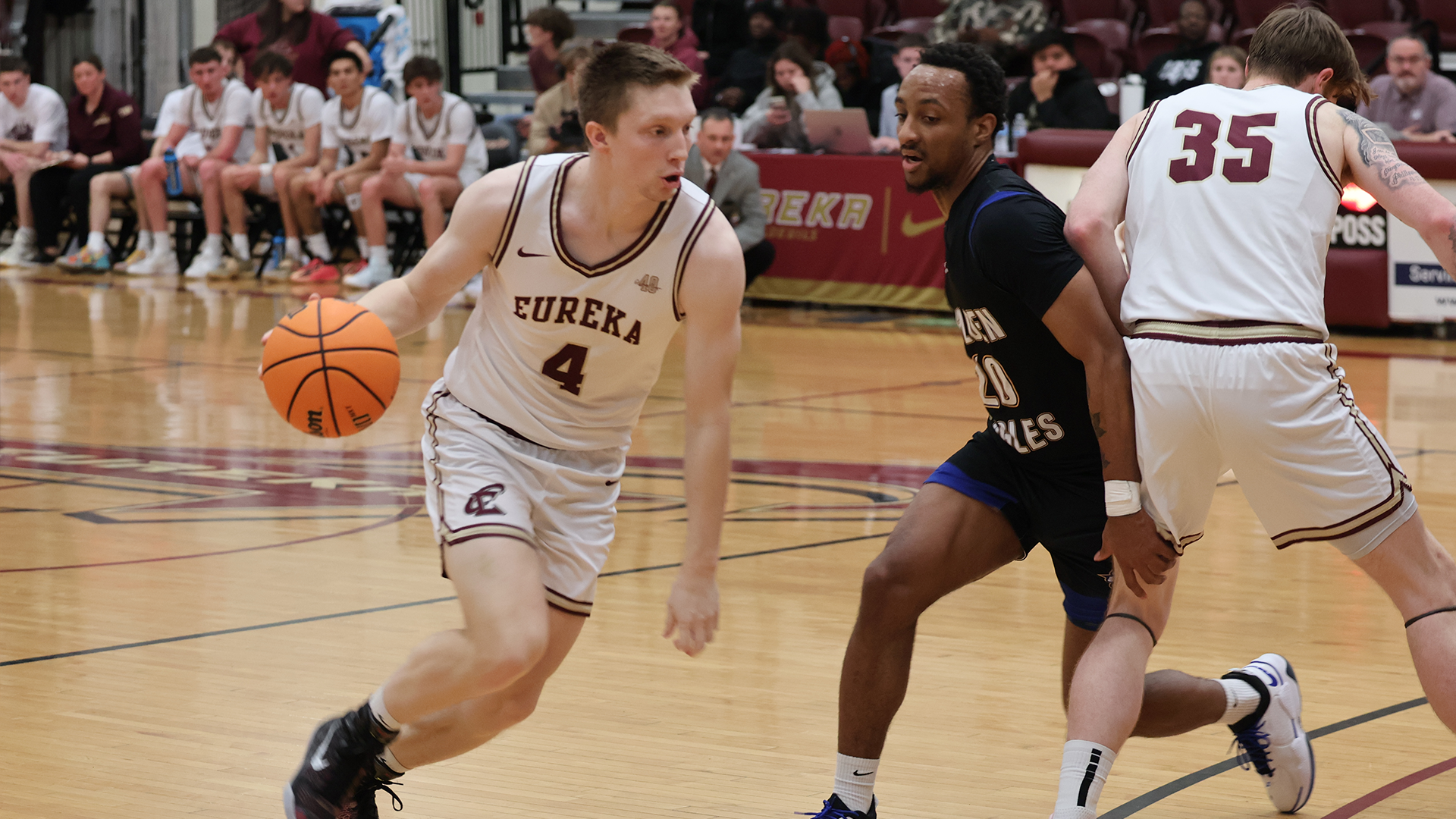 Eureka Rally Denied at the Buzzer in Loss to Spalding