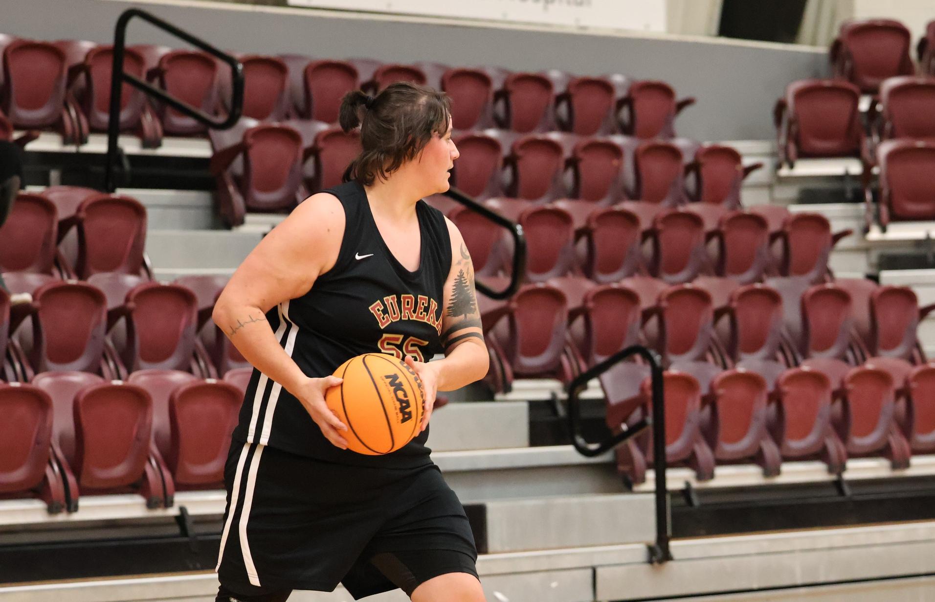 Hart Sets Rebound Record in Road Loss at Principia