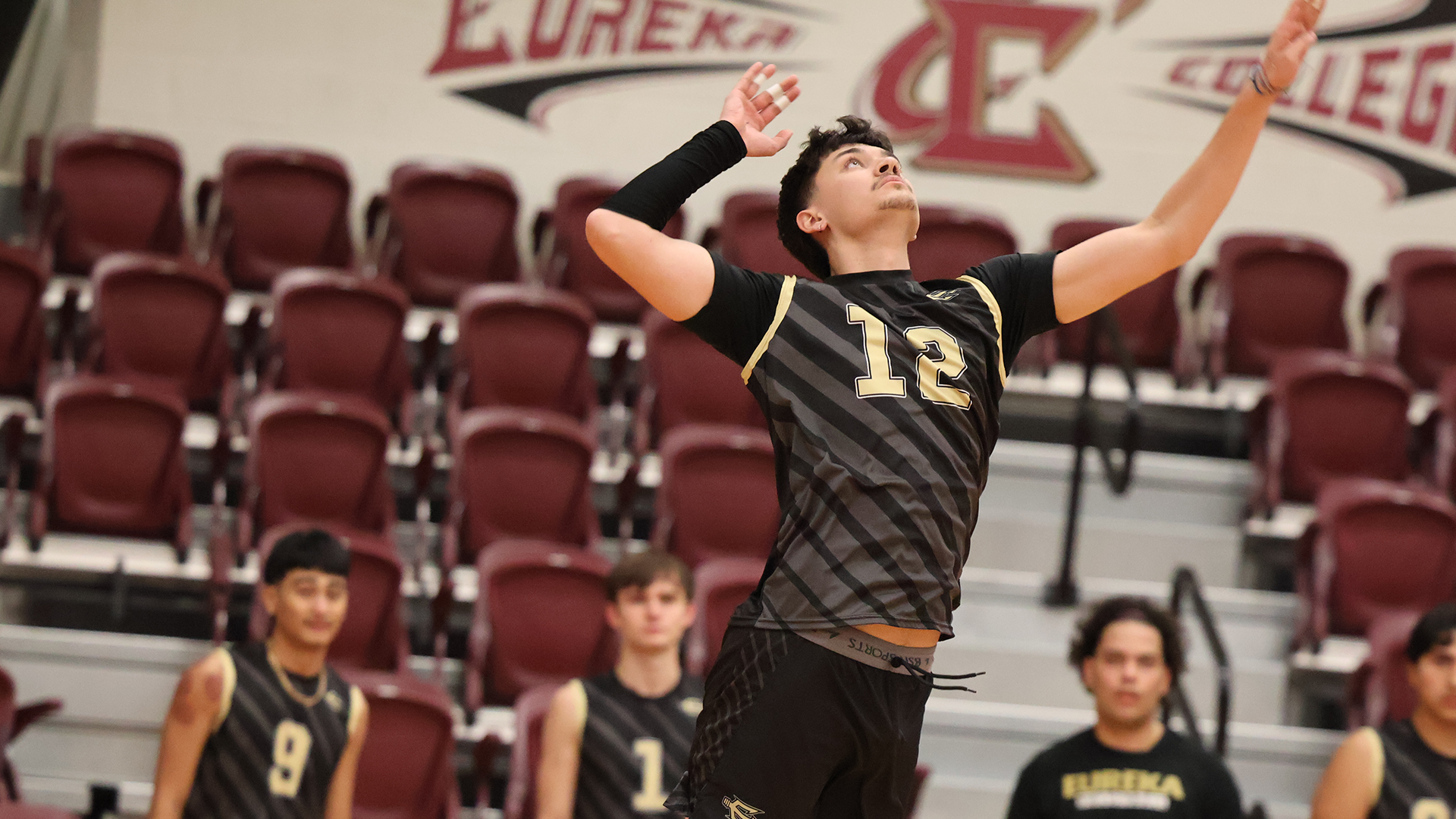 Red Devils Earn Senior Day Sweep Over Maranatha Baptist