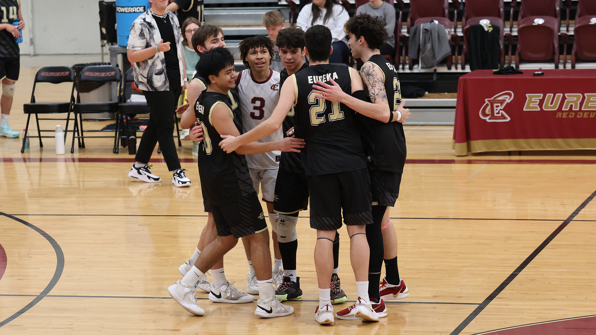 Eureka Improves to 11-1 With Win Over Bryant & Stratton
