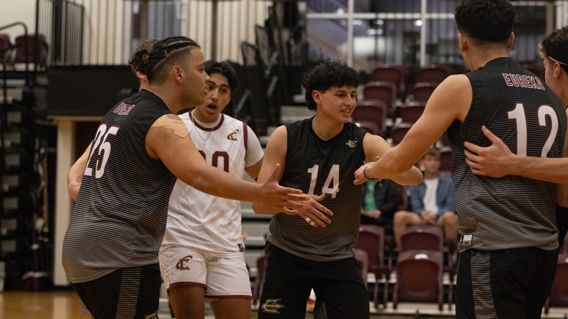 Red Devils Sweep Pool Play at NCVF Championships