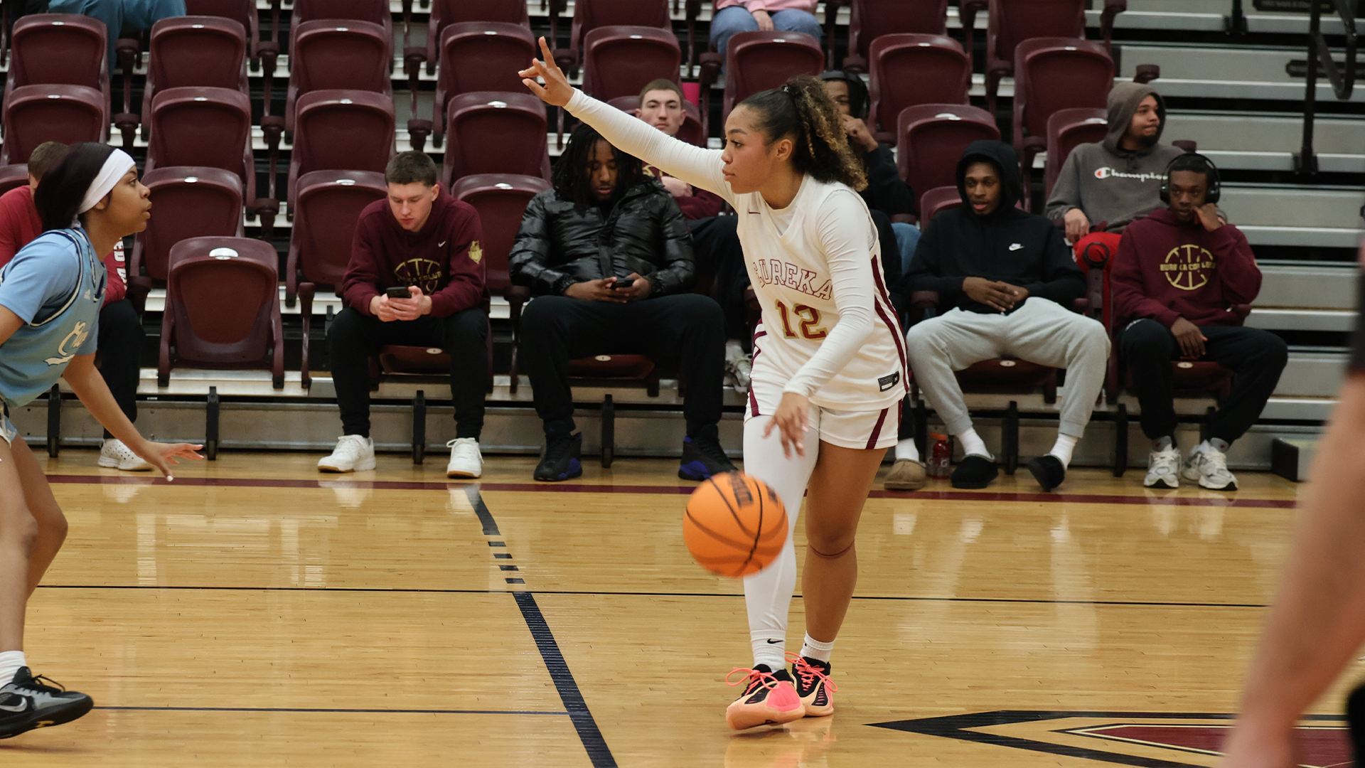 Collins&rsquo; Career Night Not Enough in Loss at MUW