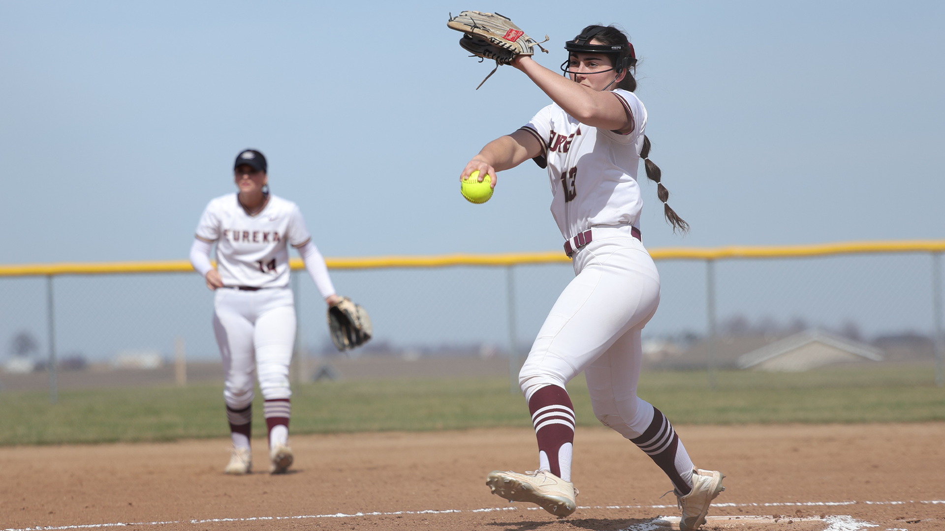 Eureka Falls in Doubleheader at Illinois College